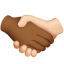 Рукопожатие: темный тон кожи очень светлый тон кожи