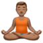 Мужчина в позе лотоса: средний тон кожи