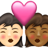 Эмодзи 👩🏻‍❤️‍💋‍👩🏾 Emojipedia