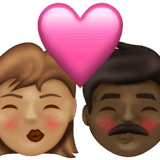 Эмодзи 👩🏽‍❤️‍💋‍👨🏿 Emojipedia