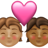 Эмодзи 🧑🏽‍❤️‍💋‍🧑🏾 Emojipedia