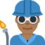 Эмодзи 👨🏾‍🏭 Twitter.com