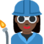 Эмодзи 👩🏿‍🏭 Twitter.com